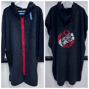 BATA PARCA ESCUDO NEGRO ADULTO M/L C/MANGAS